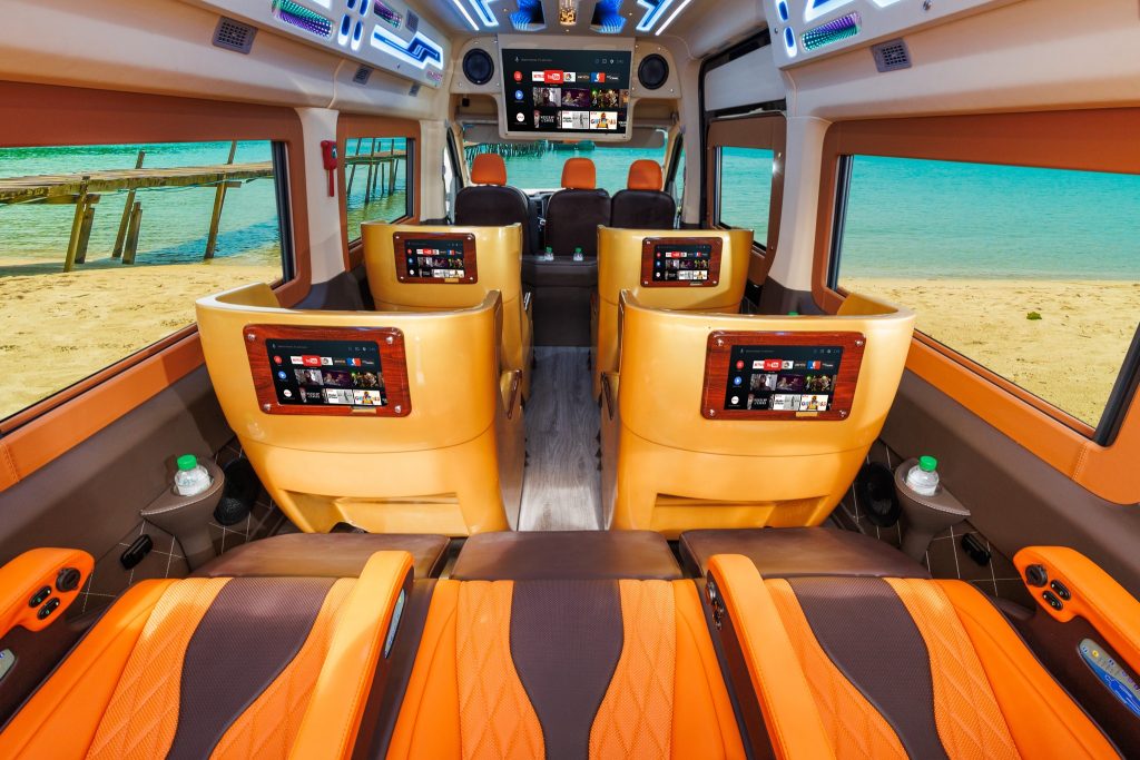 Top 10 xe Limousine từ sân bay Tân Sơn Nhất đi Mũi Né chất lượng